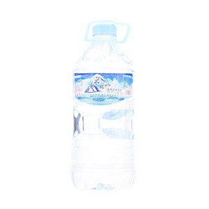 冷极山天然弱碱泉水