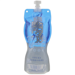 奥克力天然矿泉水