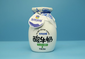 牧牛庄园酸牛奶