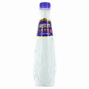 泉世界饮用天然矿泉水