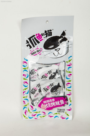 抓鱼的猫嗞嗞透香烧烤鱿鱼