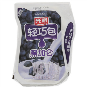 光明轻巧包黑加仑风味酸牛奶