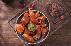 鲁明斋爆胶猪蹄（麻辣味）