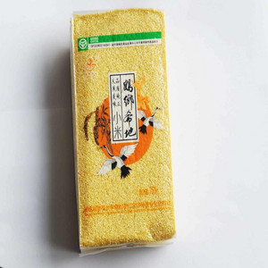 品牌：鶴郷希地  名称：鶴郷希地小米  750g/袋  纯绿色食品，口感润滑，米油醇厚，味道纯正