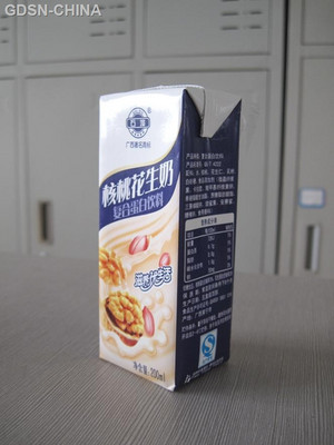 200ml核桃花生奶饮品