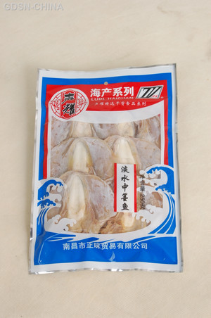 声耀中墨鱼干