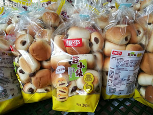 桃李豆小朵红豆沙馅面包