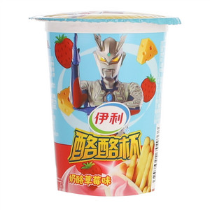伊利酪酪杯草莓味