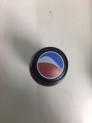 百事可乐树莓口味可乐型汽水