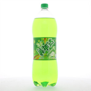 美年达青苹果味汽水 2.0L