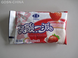 石埠乳酸一派草莓味乳味风味饮料