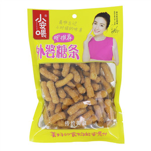 小安喂外婆糖条