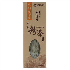 会财新裕手拍粉条