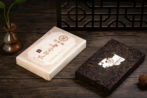 中茶牌老仓印记六堡茶砖