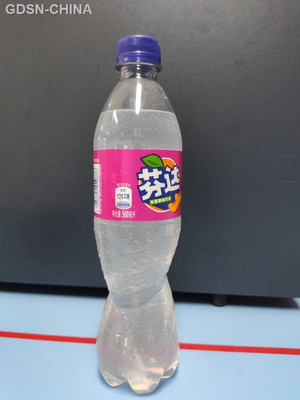 芬达水蜜桃味汽水