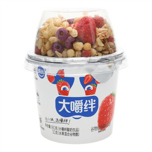 嚼绊草莓谷物味谷物组合酸奶饮品