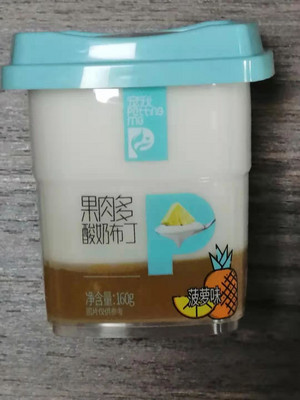 宠我果肉多菠萝味酸奶布丁 