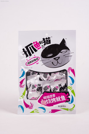 抓鱼的猫嗞嗞透香烧烤鱿鱼