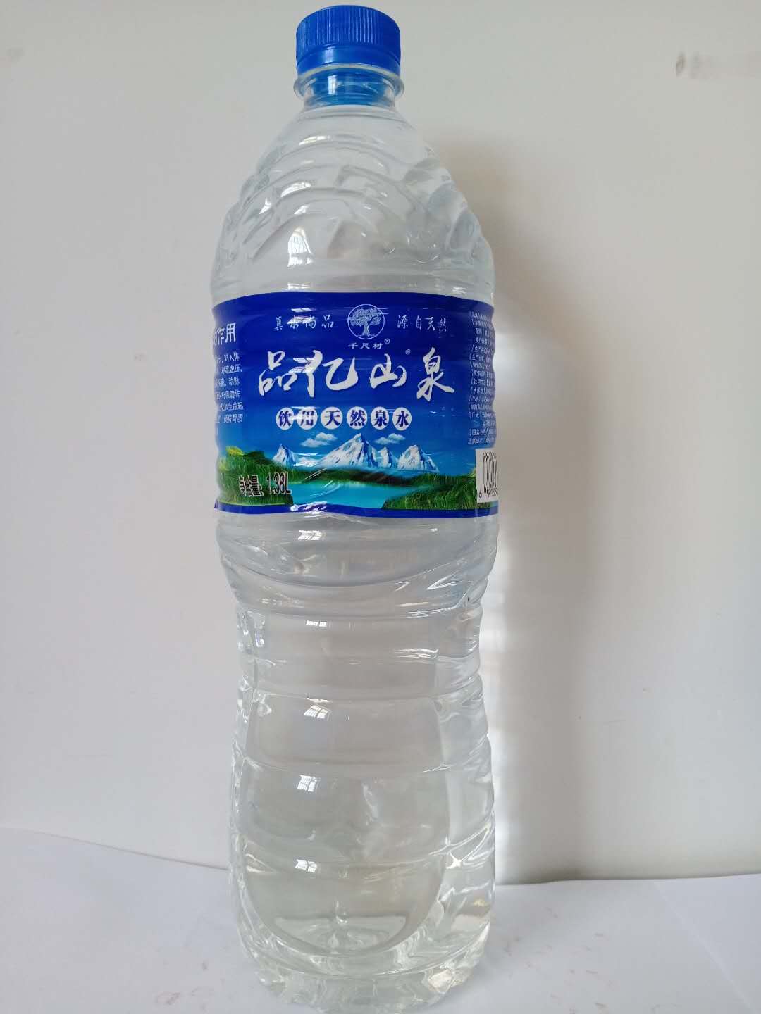 品亿山泉1.38L饮用天然泉水