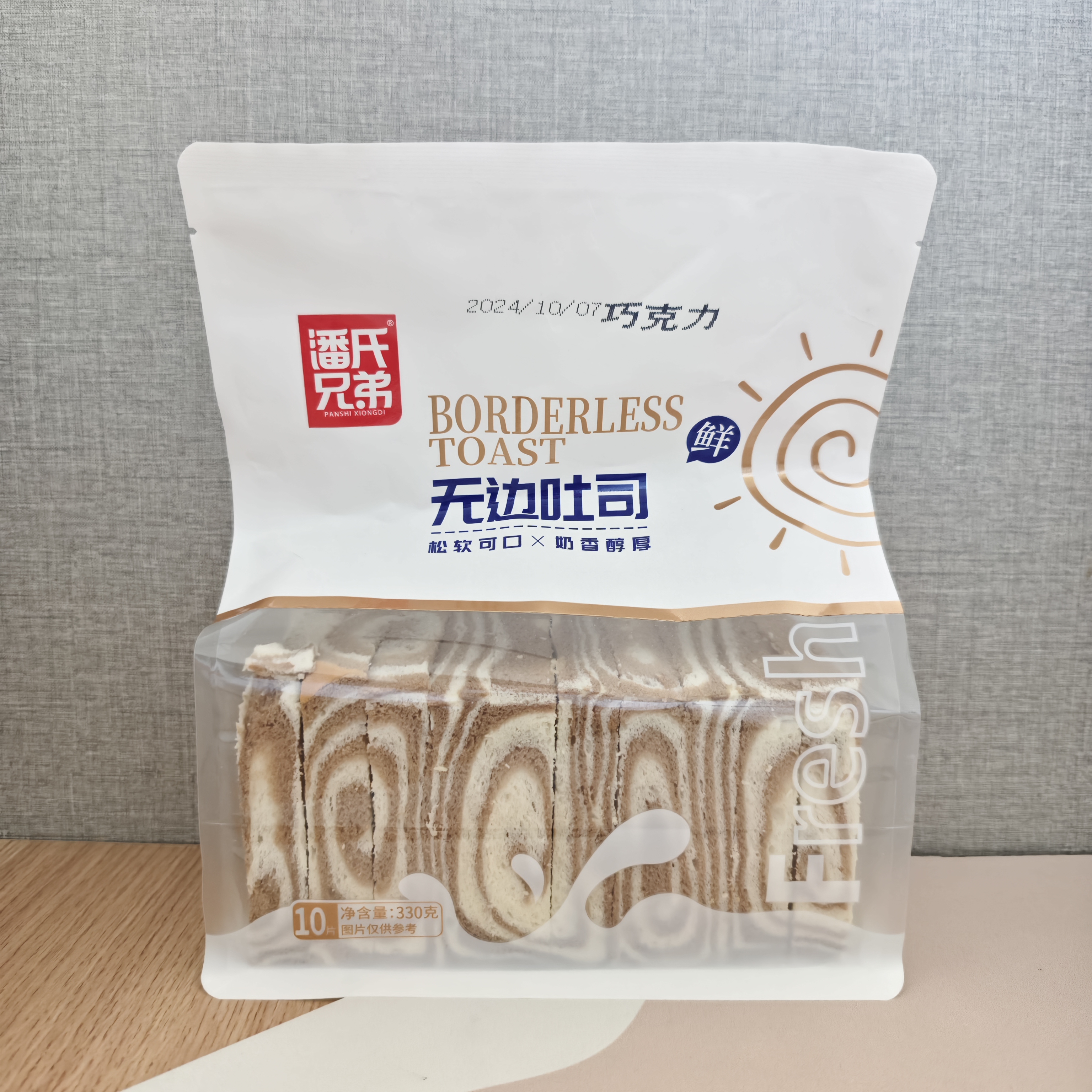 潘氏兄弟无边吐司（香芋味）、（巧克力味）、（原味）、（草莓味）、（凤梨味）330克