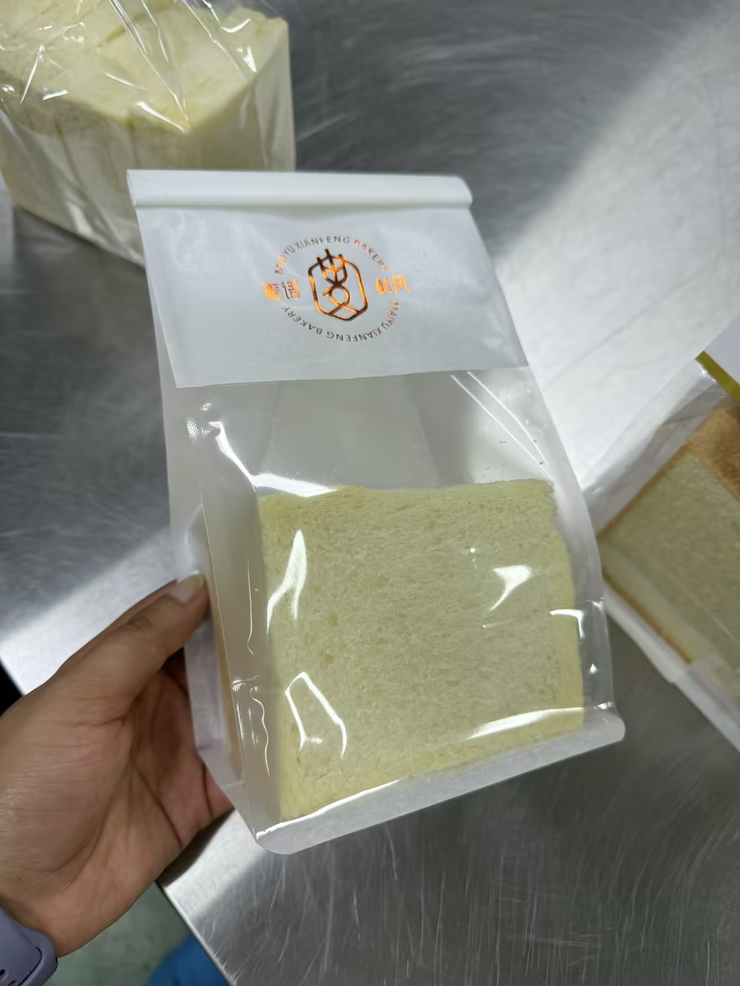 麦语鲜风无边牛奶吐司口味纯正，奶香味130克